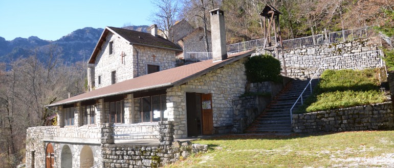 Notre Dame d'Esparon Le Rocher Site Isère Oeuvres de l'Emmanuel