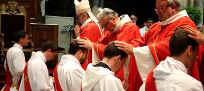 prêtre séminariste Emmanuel faire un don ISF